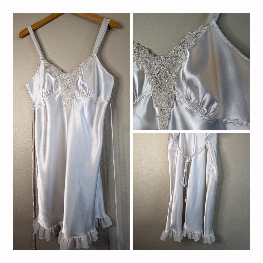 Linea Donatella White Satin Slip Dress Lace Applique Ruffle Side Tie Size L Y2K